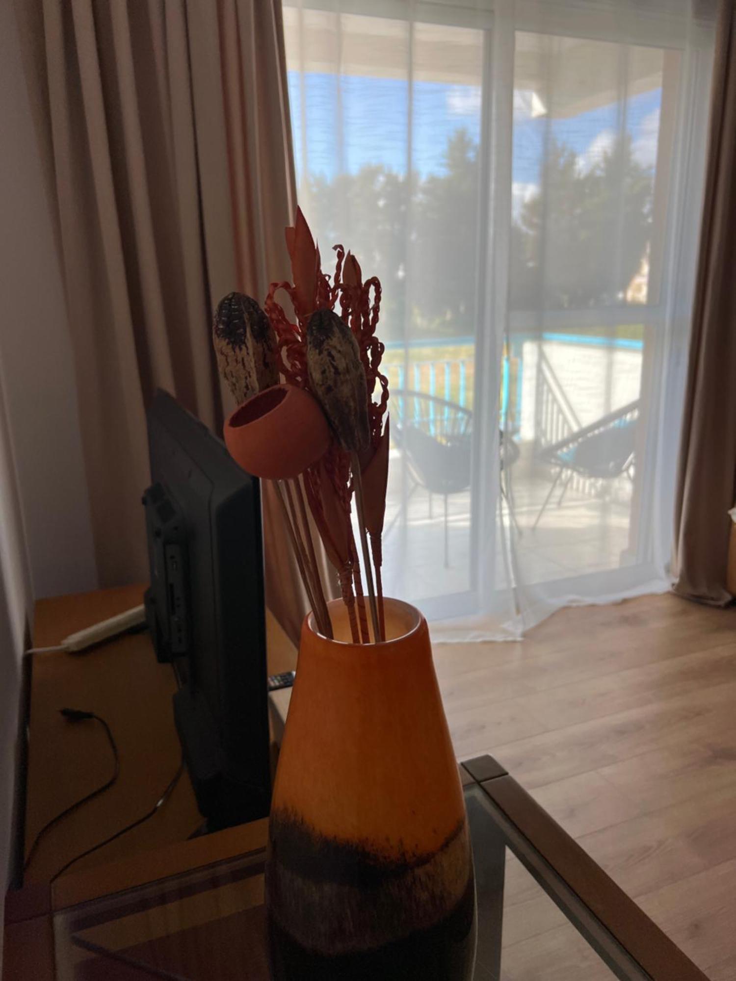 Iris Village Grand Apartment بافوس المظهر الخارجي الصورة